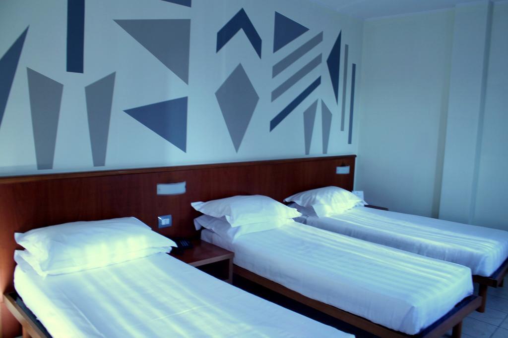Leonardo Hotel Parma Ngoại thất bức ảnh