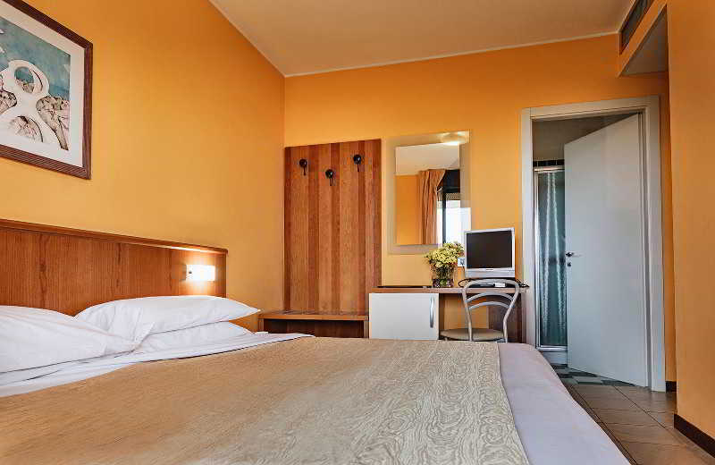 Leonardo Hotel Parma Ngoại thất bức ảnh